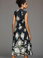 أسود - فستان بتصميم قميص متوسط الطول بسحّاب أمامي تصميم مجمع أكمام فوق الكتف The Tommie من Anthropologie - Image 3 of 4