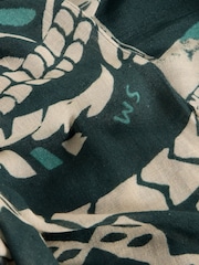 أخضر - وشاح مطبوع Lily من White Stuff - Image 3 of 3