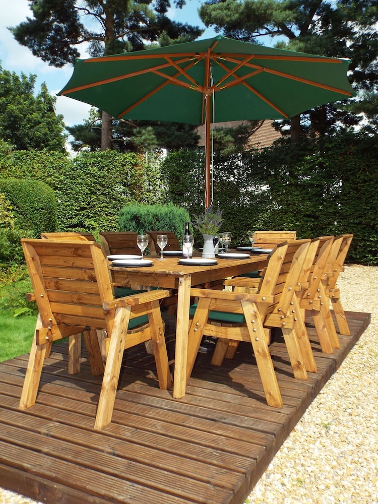 Charles Taylor Brown 8 Seater Rectangular Garden Table Set - Image 2 of 6