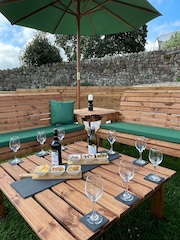 Charles Taylor Brown 9 Seater Balmoral Deluxe Garden Set - Image 2 of 9