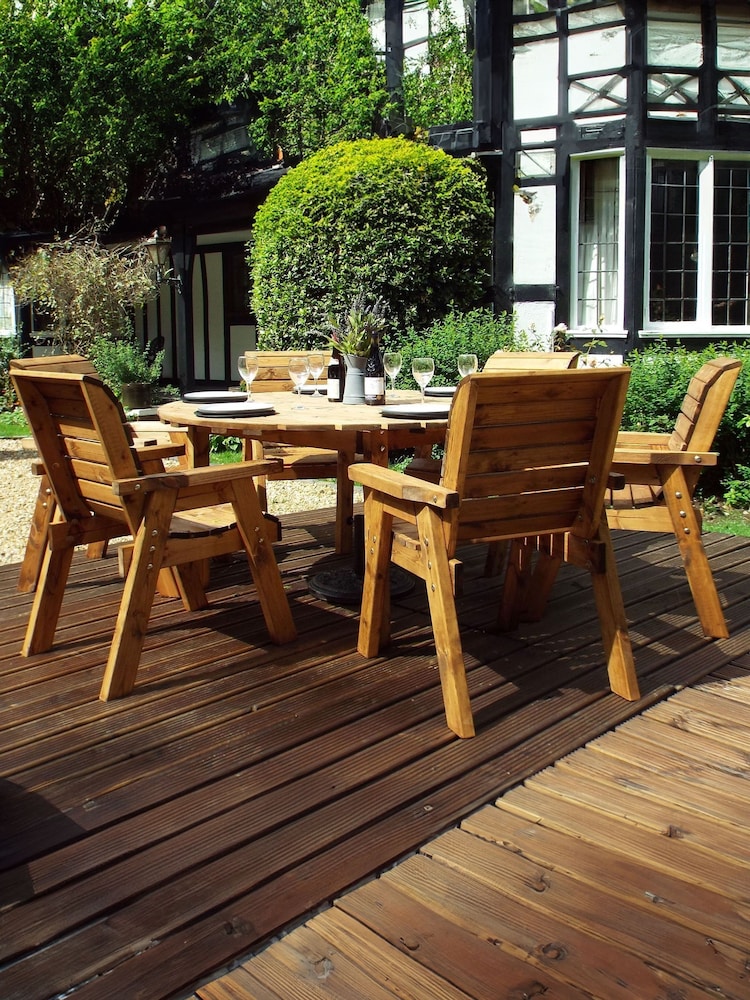 Charles Taylor Brown 6 Seater Circular Garden Table Set - Image 6 of 6 Charles Taylor Brown 6 Seater Circular Garden Table Set - Image 6 of 6