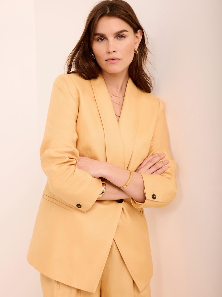 Mint Velvet Yellow Linen Single Breasted Blazer - Image 2 of 8 Mint Velvet Yellow Linen Single Breasted Blazer - Image 2 of 8