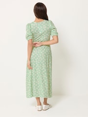 PixieGirl Petite Green Daisy Ruched Bust Midi Dress - Image 2 of 5