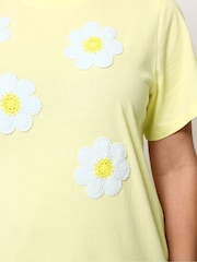 Yours Curve Yellow Appliqué Daisy T-Shirt - Image 4 of 4