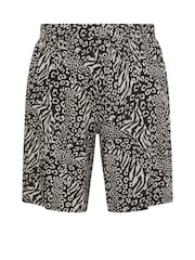 Yours Curve Black Animal Print Jersey Shorts - Image 5 of 5