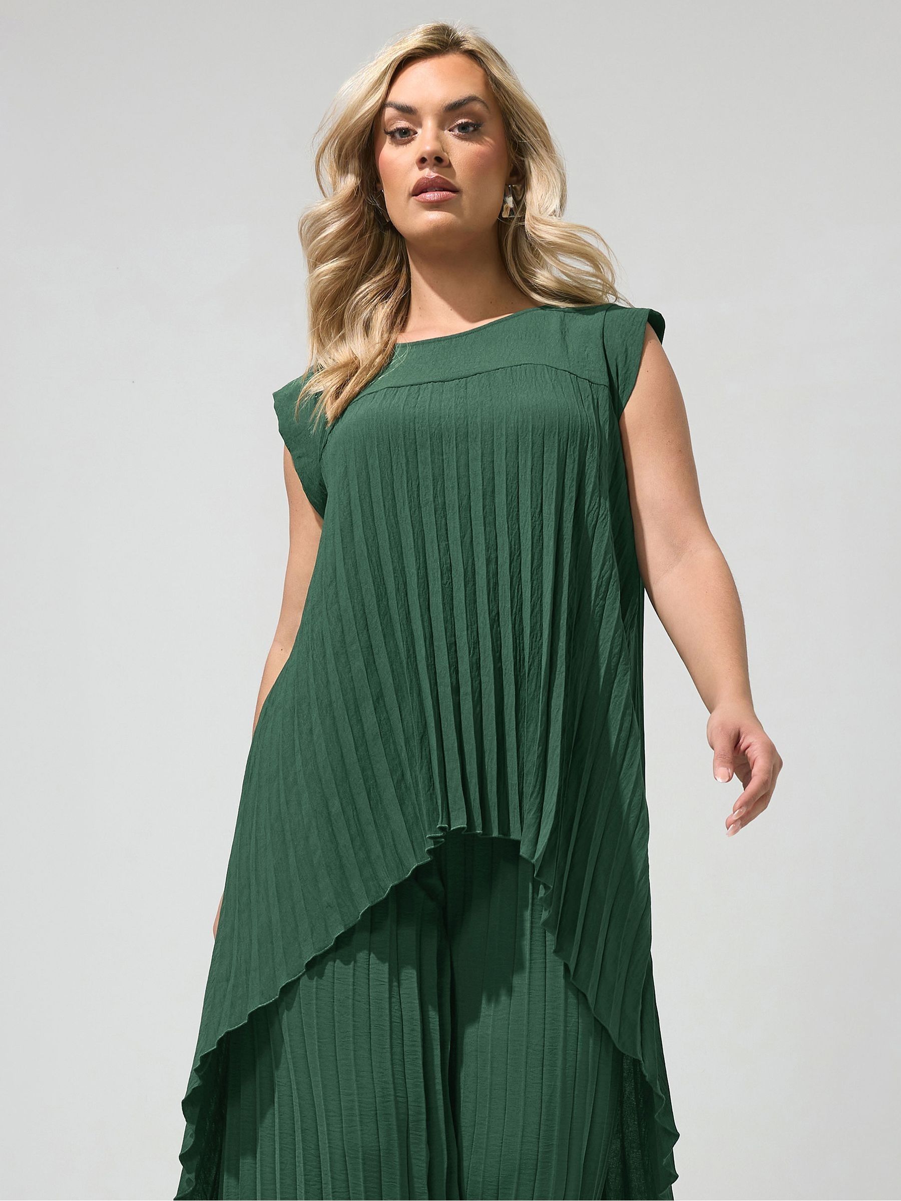 Yours Curve Women's Green Pleated High Low Top