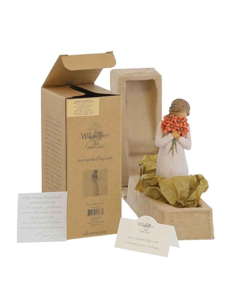 Willow Tree Off White Surrounded By Love Figurine - Image 4 of 4