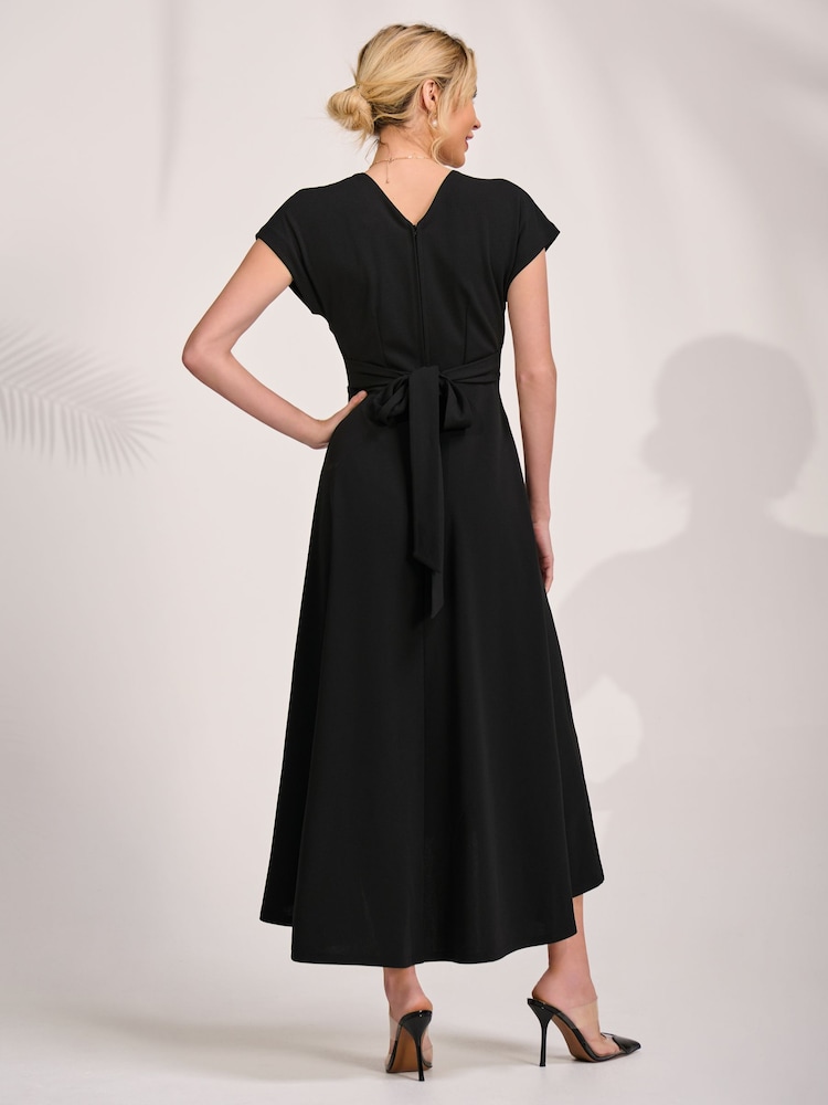 Jolie Moi Black Printed Scuba Dipped Hem Maxi Dress - Image 2 of 6 Jolie Moi Black Printed Scuba Dipped Hem Maxi Dress - Image 2 of 6