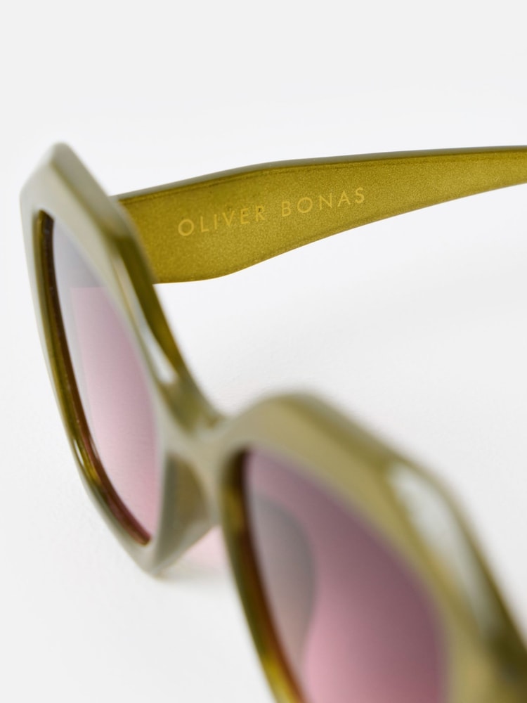 Gafas de sol hexagonales de color verde oliva de Oliver Bonas - Imagen 5 de 5