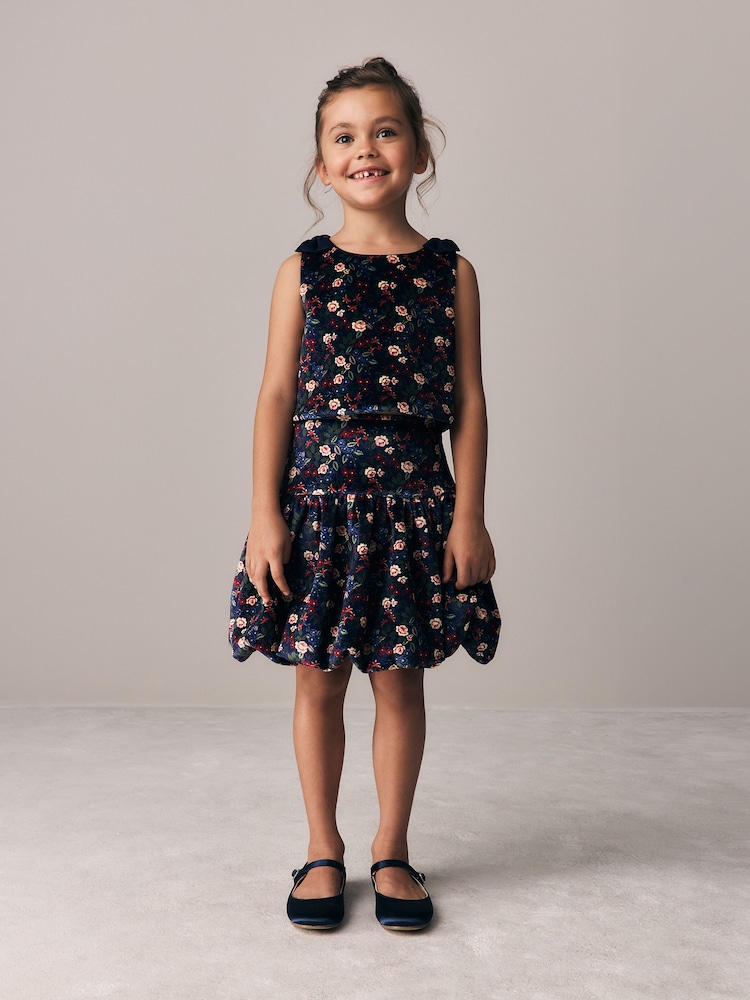 Laura Ashley Floral Velvet Skirts Set - Bild 1 von 9 Laura Ashley Floral Velvet Skirts Set - Bild 1 von 9