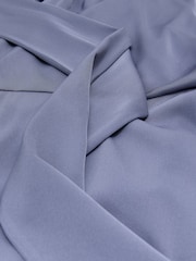 Violet lilas - Robe midi drapée asymétrique en satin Naomi de Reiss - Image 8 sur 8