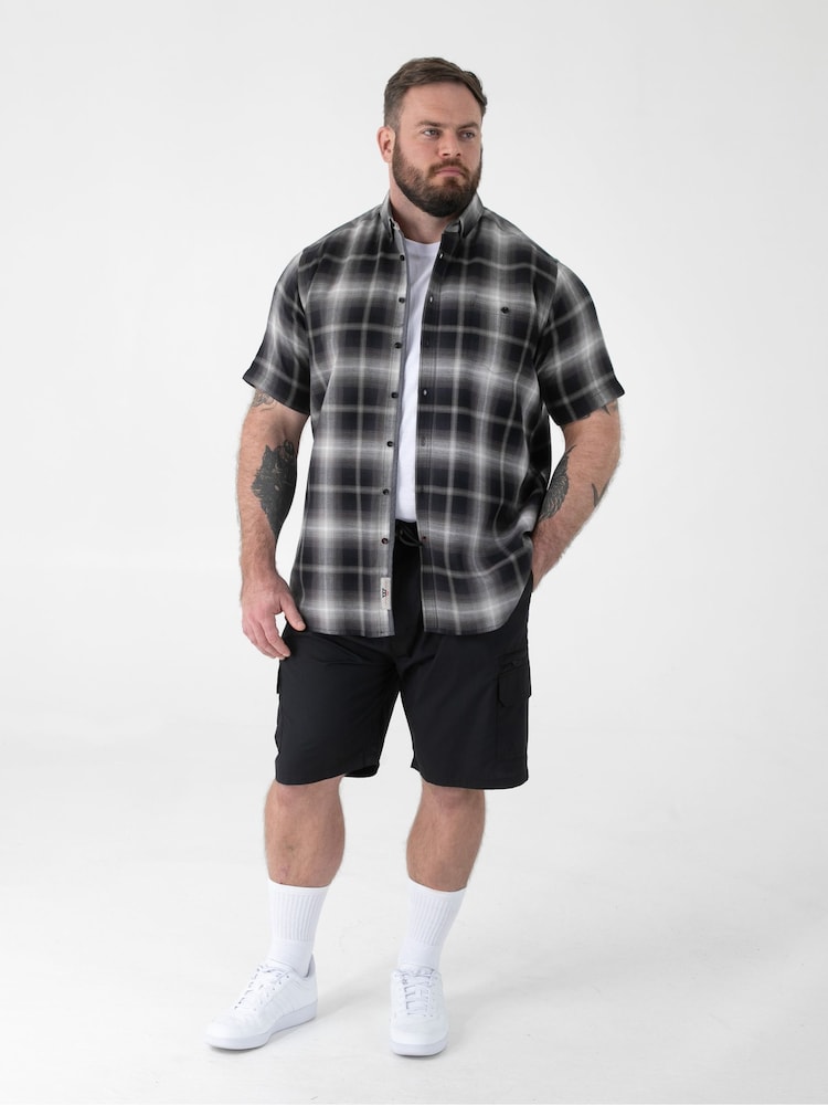 D555 Black Shadow Check Button Down Collar Short Sleeve Shirt With Pocket - Image 2 of 6