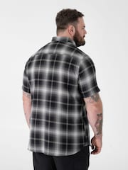 D555 Black Shadow Check Button Down Collar Short Sleeve Shirt With Pocket - Image 3 of 6