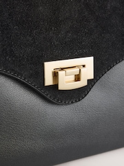 黑色 - Leather Lock Cross-Body Bag - 圖片 3，共 5