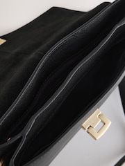 黑色 - Leather Lock Cross-Body Bag - 圖片 5，共 5