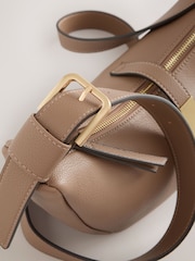 灰褐色 - Scoop Sling Cross-Body Bag - 5的图像4｝
