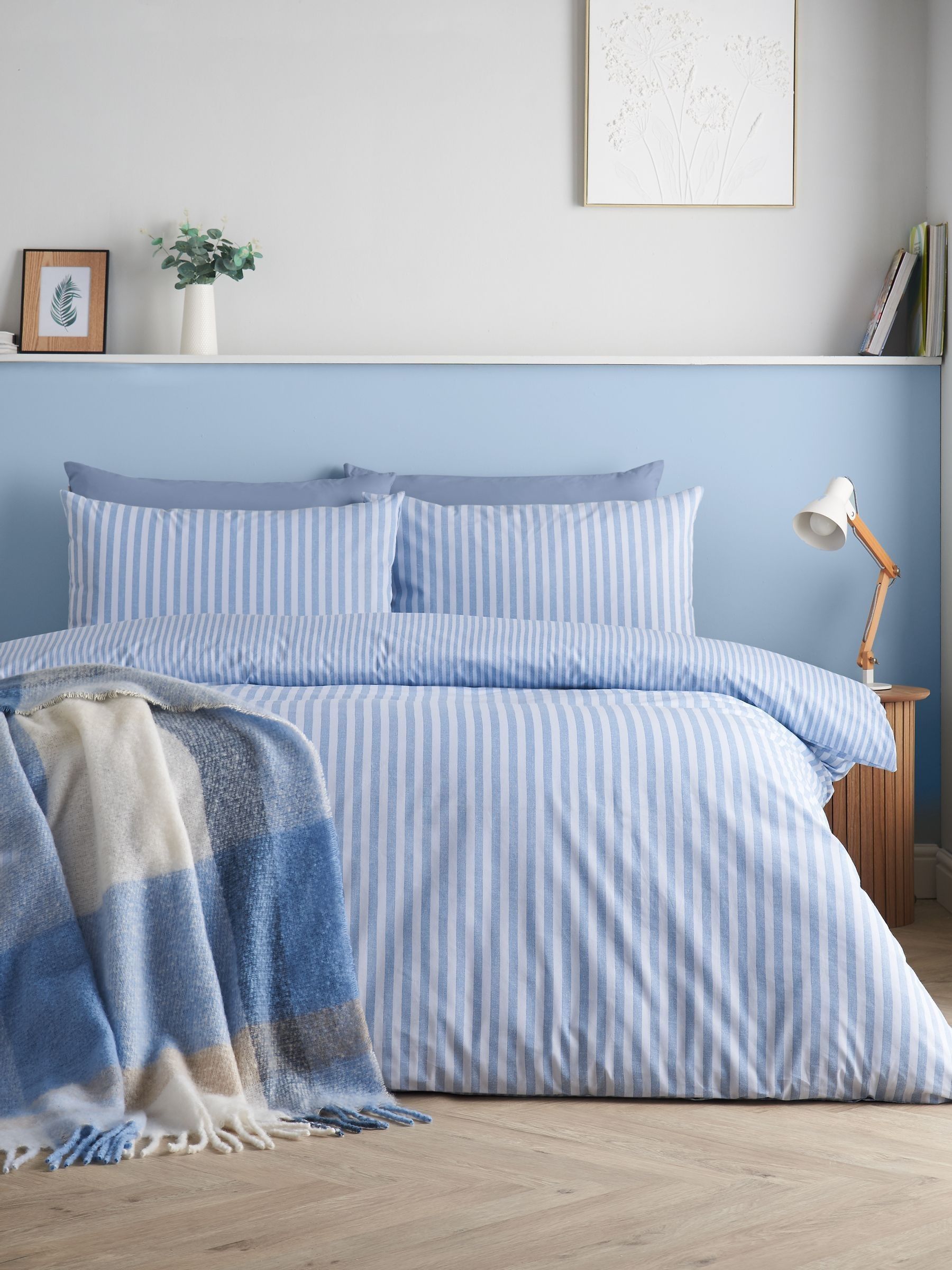 B&Q -  Epping Textured Stripe Reversible Super King Duvet Cover Set With Pillowcases Blue - Image 6