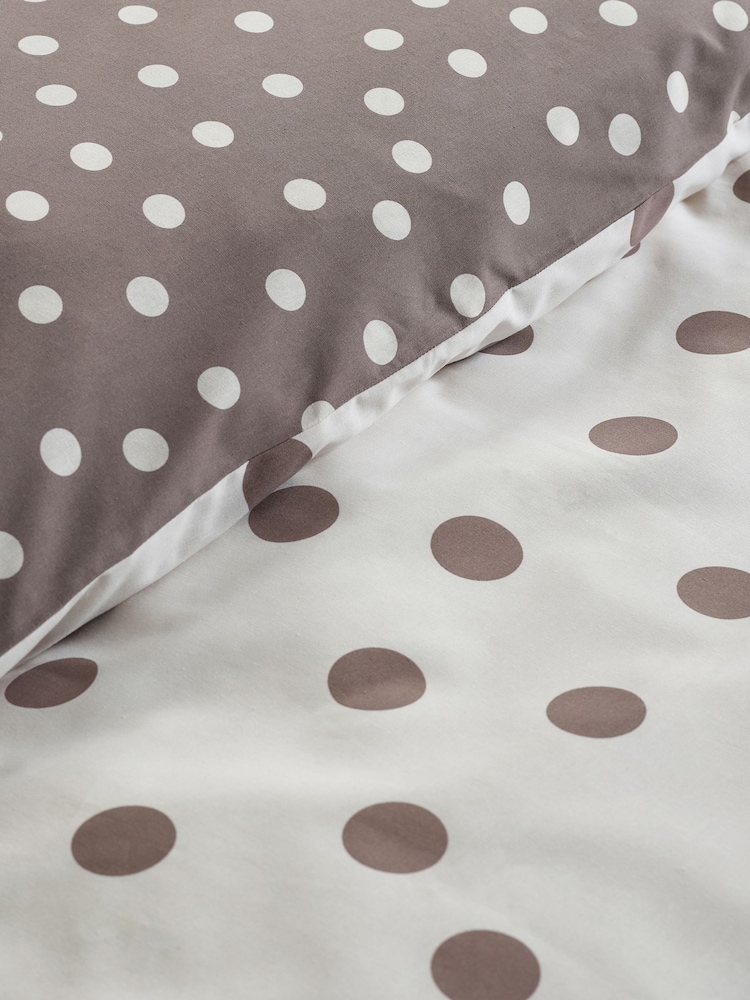 Catherine Lansfield Chocolate Polka Dot Reversible Duvet Cover and Pillowcase Set - Image 5 of 5