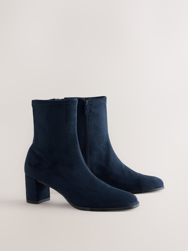 Granatowy - Forever Comfort® Round Toe Sock Ankle Boots - Obraz 2 z 5 Granatowy - Forever Comfort® Round Toe Sock Ankle Boots - Obraz 2 z 5