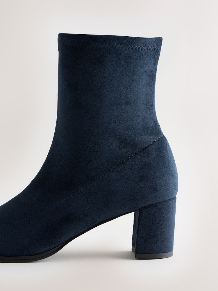 Granatowy - Forever Comfort® Round Toe Sock Ankle Boots - Obraz 5 z 5 Granatowy - Forever Comfort® Round Toe Sock Ankle Boots - Obraz 5 z 5