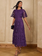 Violett - Love & Roses Midikleid mit Spitzen-Flügelärmeln - Bild 1 von 5