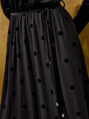 Love & Roses Velvet Mesh Hybrid Long Sleeve Midi Dress - Bilde 5 av 5