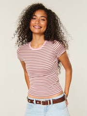 Camiseta de manga corta de cuello redondo con rayas rosas Hollister - Imagen 1 de 3