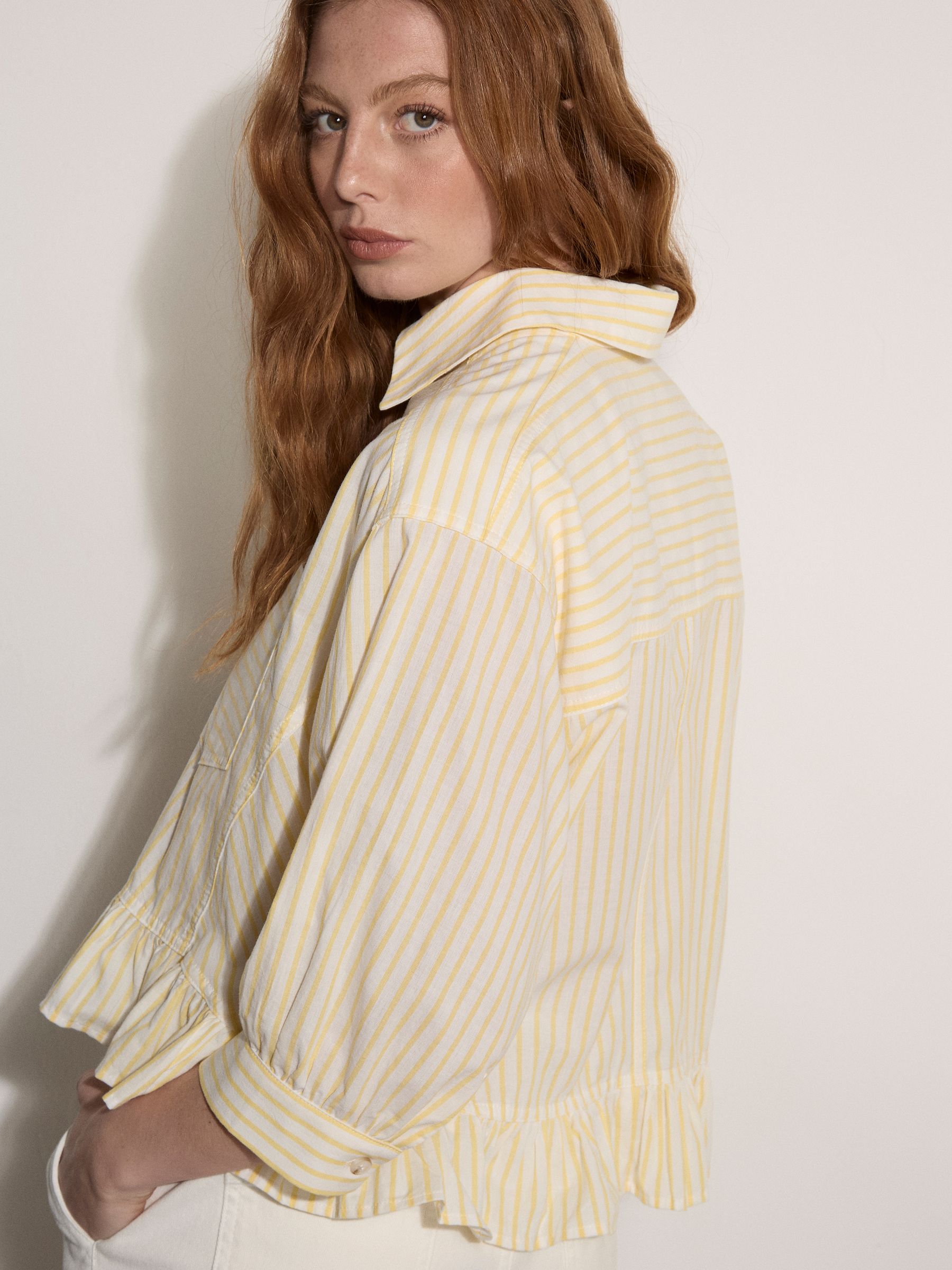 トップス wakannai Next：日本 Apricot Stripe Ruffle Hem Shirt from Next Japan