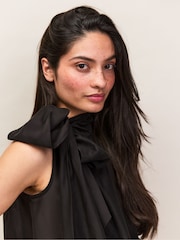 Ro&Zo Black Bow Detail Sleeveless Blouse - Image 2 of 5