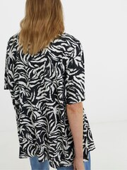 JD Williams White Edge to Edge Short Sleeve Cardigan - Image 4 of 4