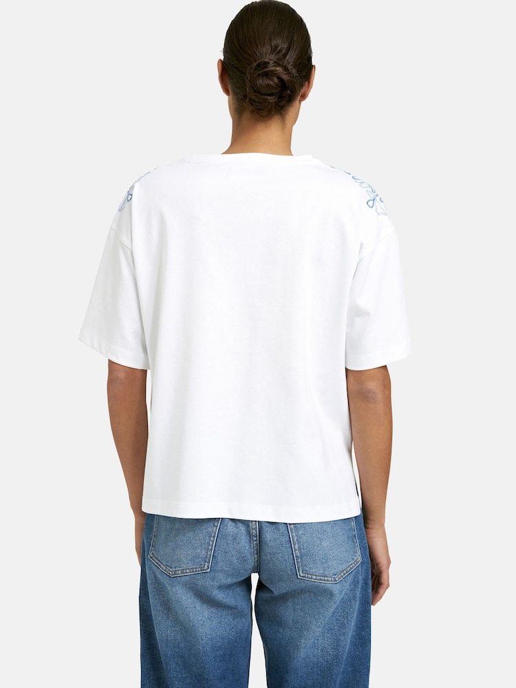 Smith & Soul White Boxy T-Shirt with Floral Embroidery - Image 2 of 6