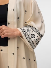 VERO MODA Cream 3/4 Sleeve Open Kimono Sleeve Top - Image 3 of 5