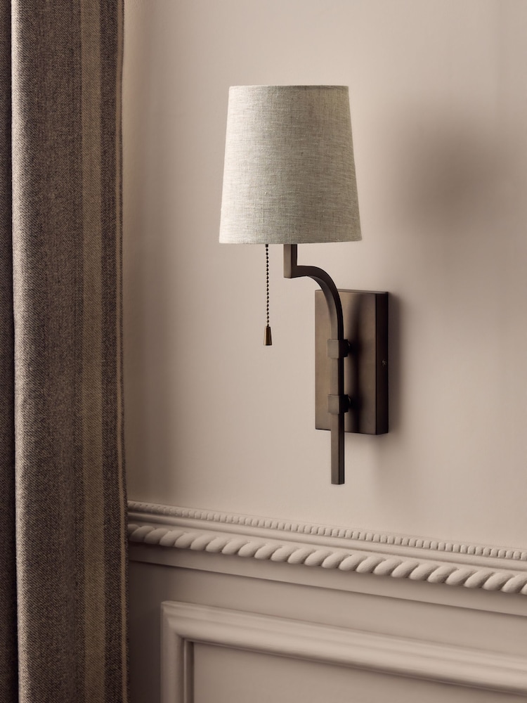 Brass Hanbury Wall Light - Image 2 of 5 Brass Hanbury Wall Light - Image 2 of 5
