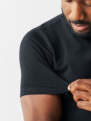 Black Muscle Fit Essential Cotton T-Shirt - Image 5 of 5