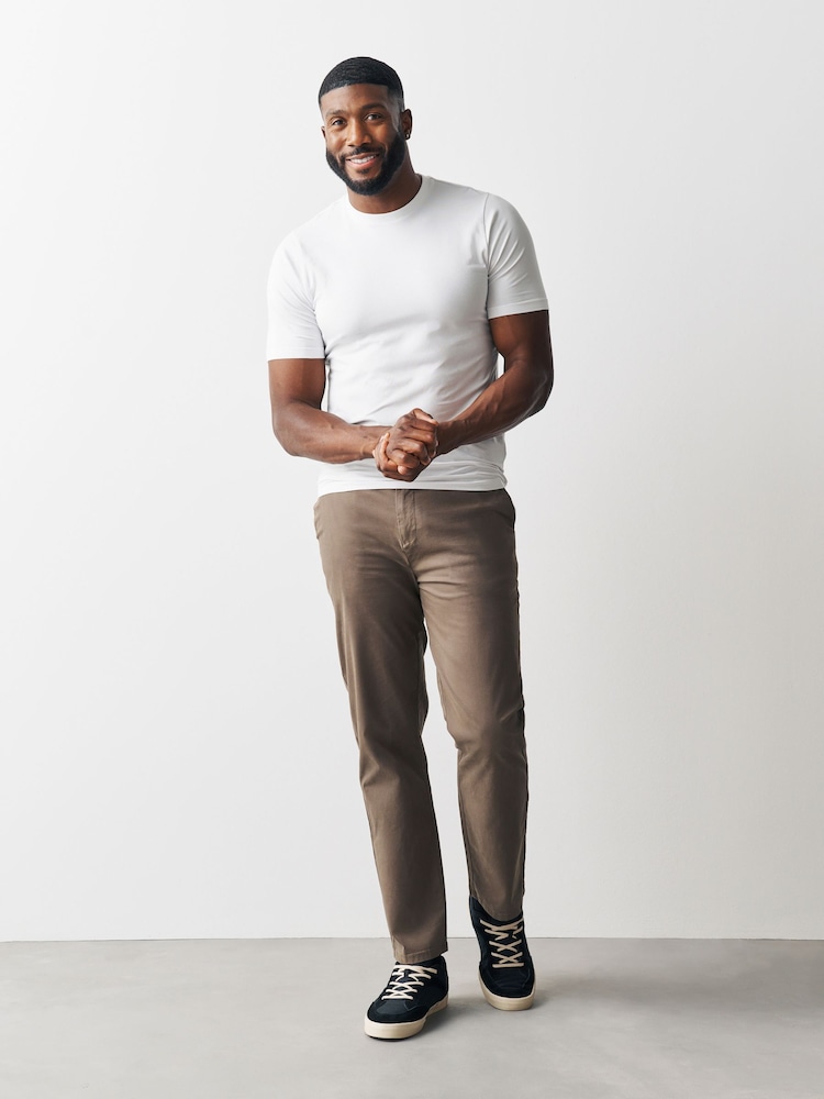 White Muscle Fit Essential T-Shirts 3 Pack - Image 2 of 5 White Muscle Fit Essential T-Shirts 3 Pack - Image 2 of 5