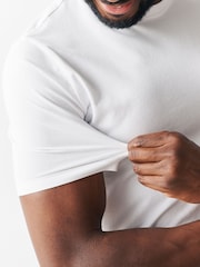 White Muscle Fit Essential T-Shirts 3 Pack - Image 5 of 5