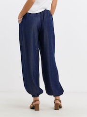 Simply Be Lightweight Denim Tie Waist Balloon Jeans - Εικόνα 2 από 4