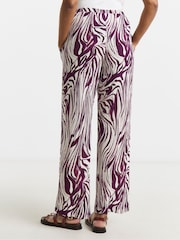 Simply Be Brown Crinkle Wide Leg Trousers - Image 4 of 4