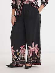 Simply Be Black Palm Printed Wide Leg Trousers - Image 3 of 4