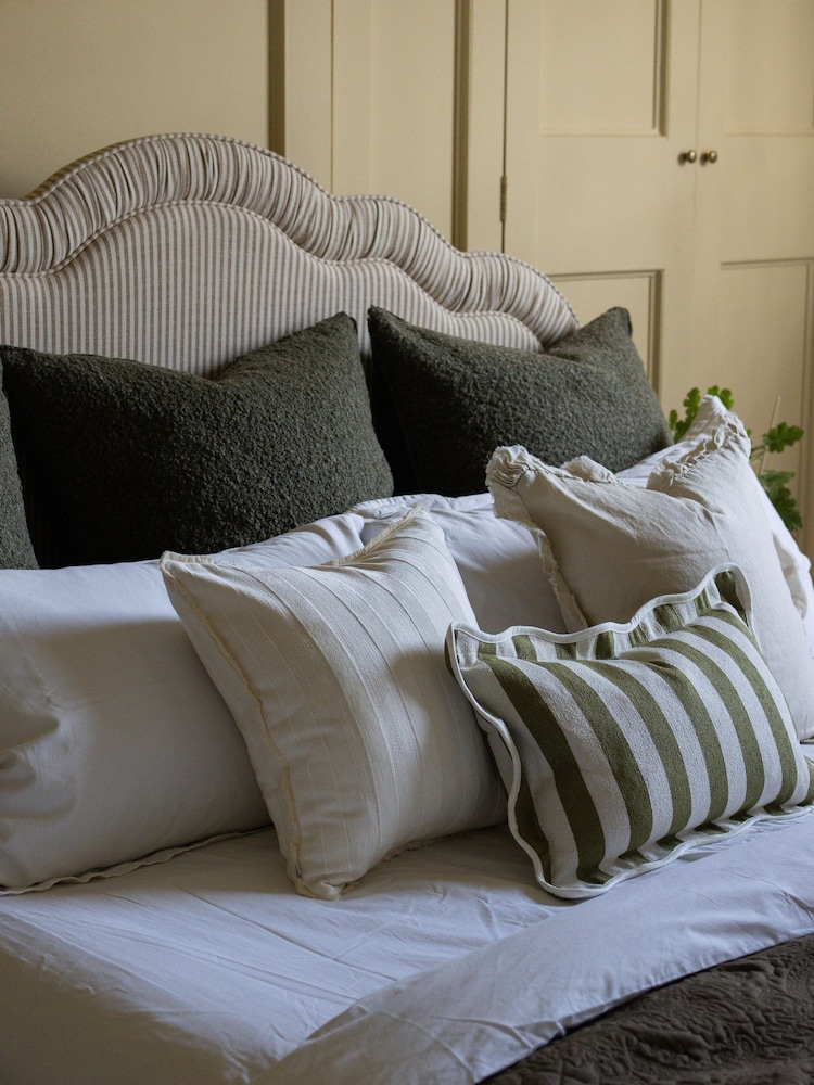 Ellenvale Interiors Cream Isla Stripe Cushion Cover 45 X 45cm - Image 3 of 3 Ellenvale Interiors Cream Isla Stripe Cushion Cover 45 X 45cm - Image 3 of 3