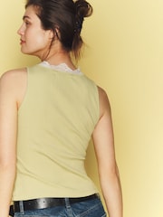 绿色 - Anthropologie Red Maeve Lace V-Neck Tank Top - 4的图像2｝