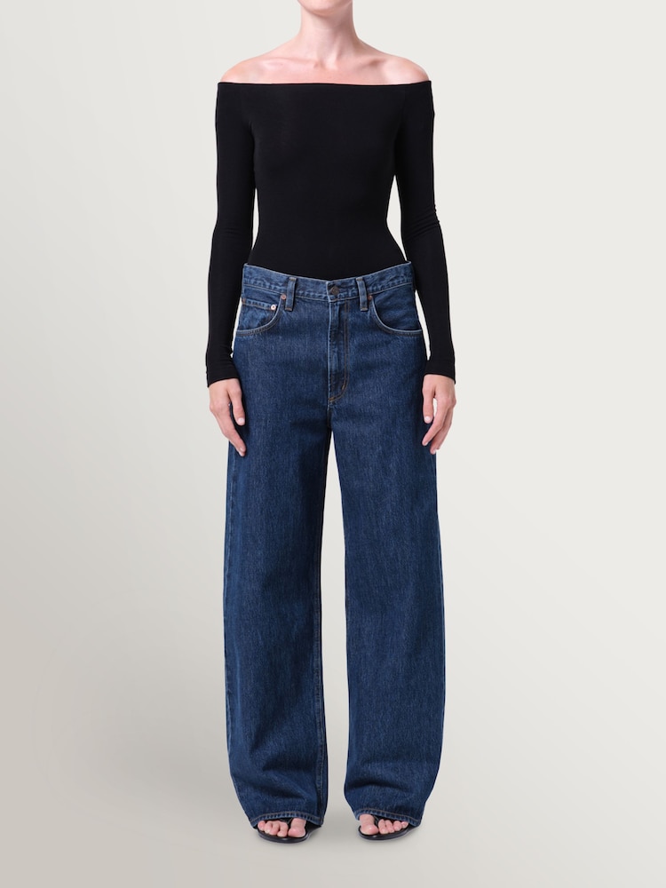 AGOLDE Blue Low Curve Jeans in Pendulum - Image 1 of 9 AGOLDE Blue Low Curve Jeans in Pendulum - Image 1 of 9