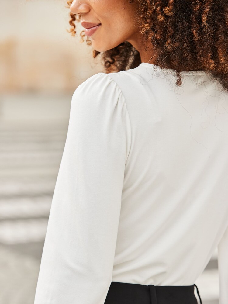 Sosandar White Contrast Trim Blouson Sleeve Top - Image 5 of 5