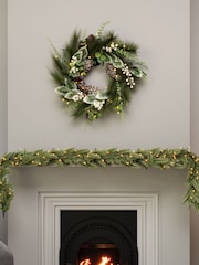 Charles Bentley Green 55cm Pre-Lit Berry & Pinecone Eucalyptus Wreath - Image 2 of 6
