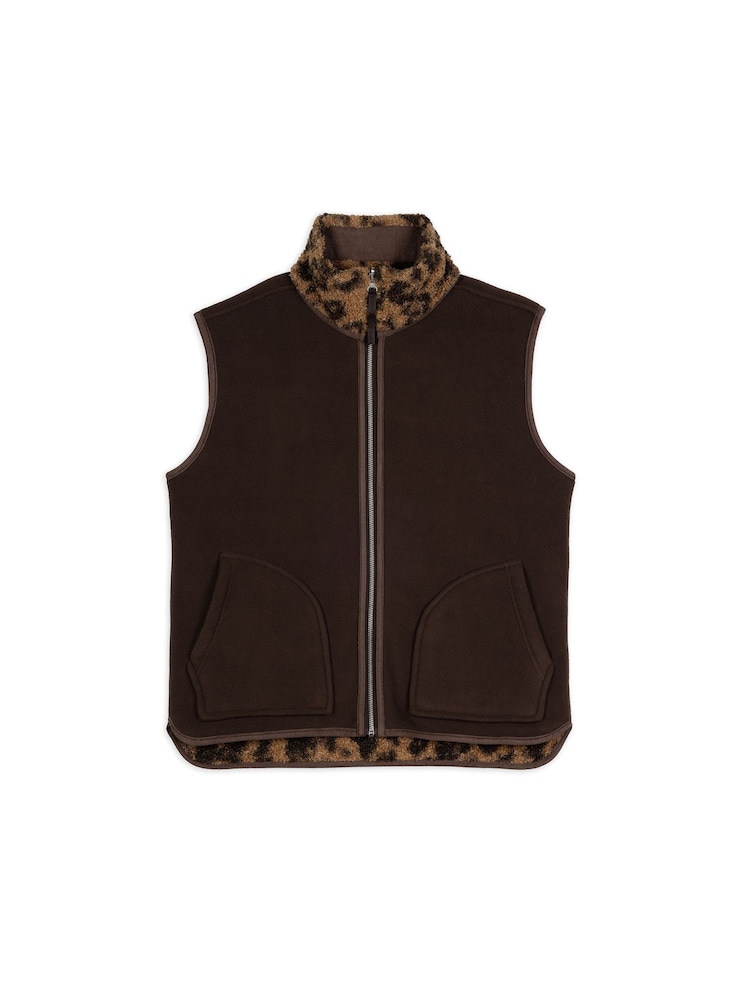 Chelsea Peers Brown Borg Fleece Leopard Print Reversible Gilet - Image 7 of 7 Chelsea Peers Brown Borg Fleece Leopard Print Reversible Gilet - Image 7 of 7