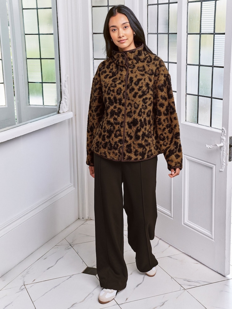 Chelsea Peers Brown Borg Fleece Leopard Print Jacket - Image 2 of 6 Chelsea Peers Brown Borg Fleece Leopard Print Jacket - Image 2 of 6
