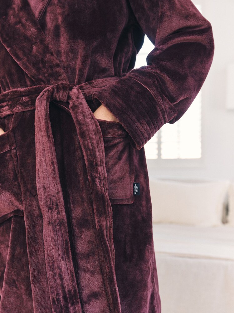 chinese dress ladies Threadbare Women's Burgundy Wine Red Fluffy Hooded Ladies' Dressing Gown main image 0