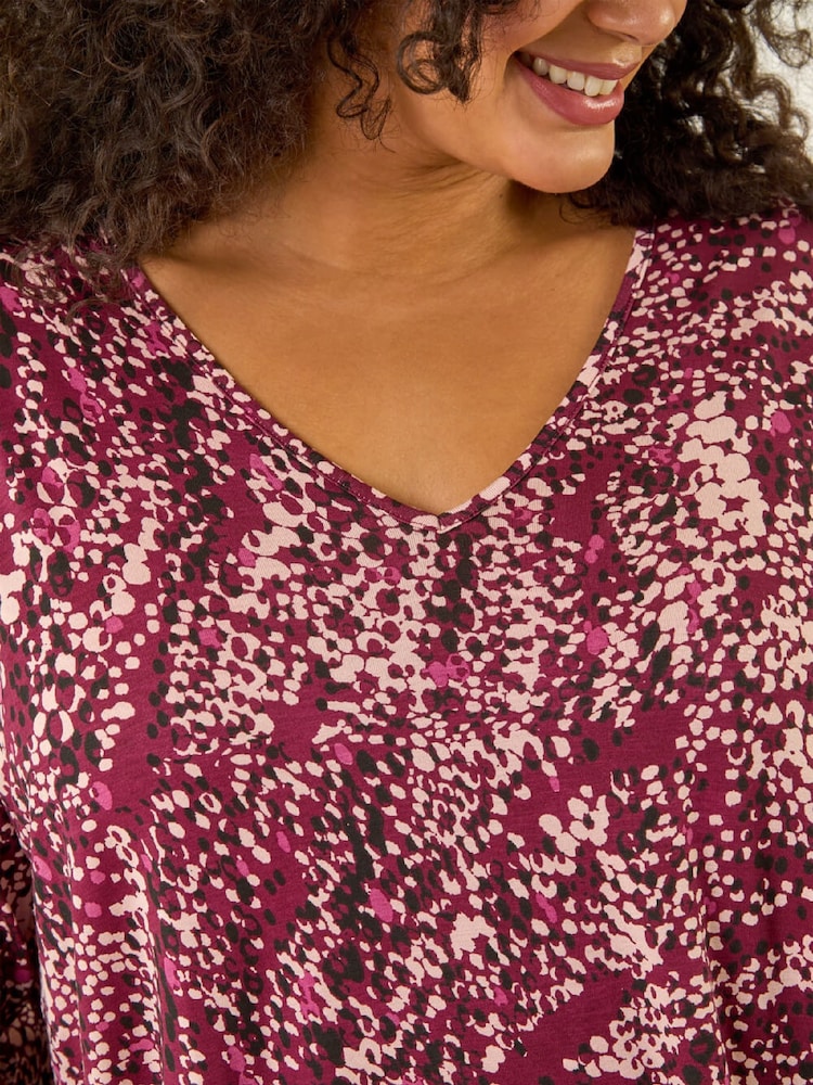 Roman Red Curve Spot Print V-Neck Stretch Tunic Top - Image 5 of 5 Roman Red Curve Spot Print V-Neck Stretch Tunic Top - Image 5 of 5