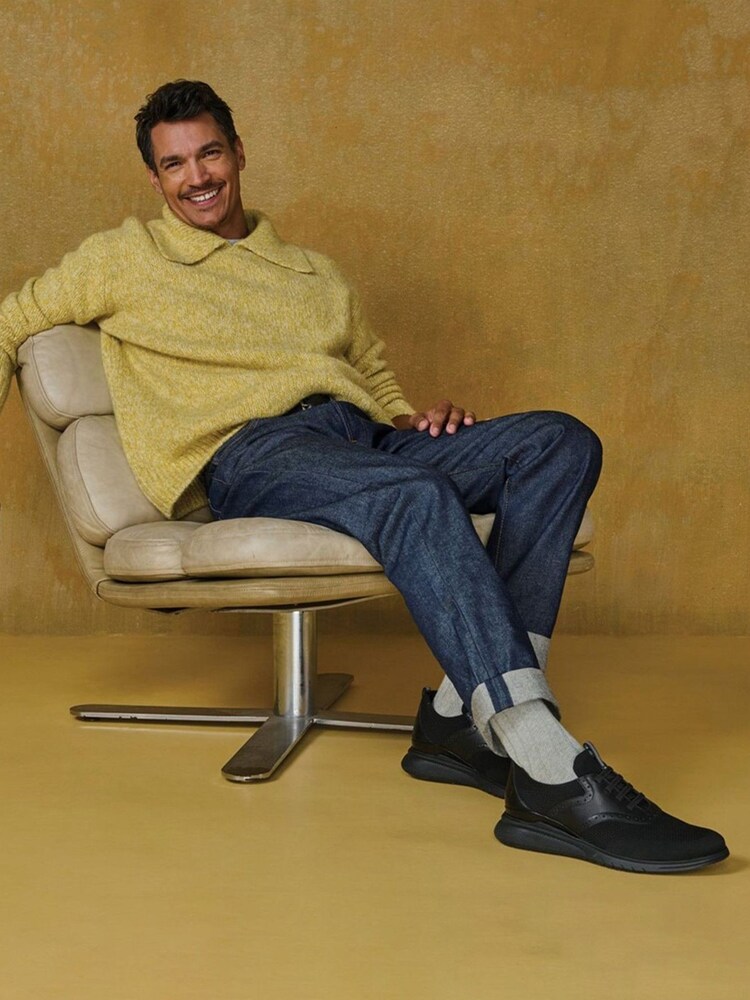 Hush Puppies Black Wingtip Shoes - Image 5 of 5