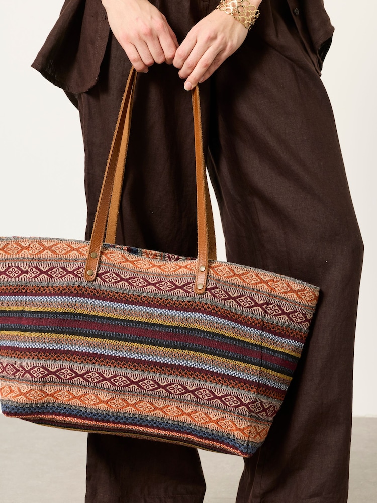 حقيبة نسائية كبيرة منسوجة من FatFace - Image 2 of 3